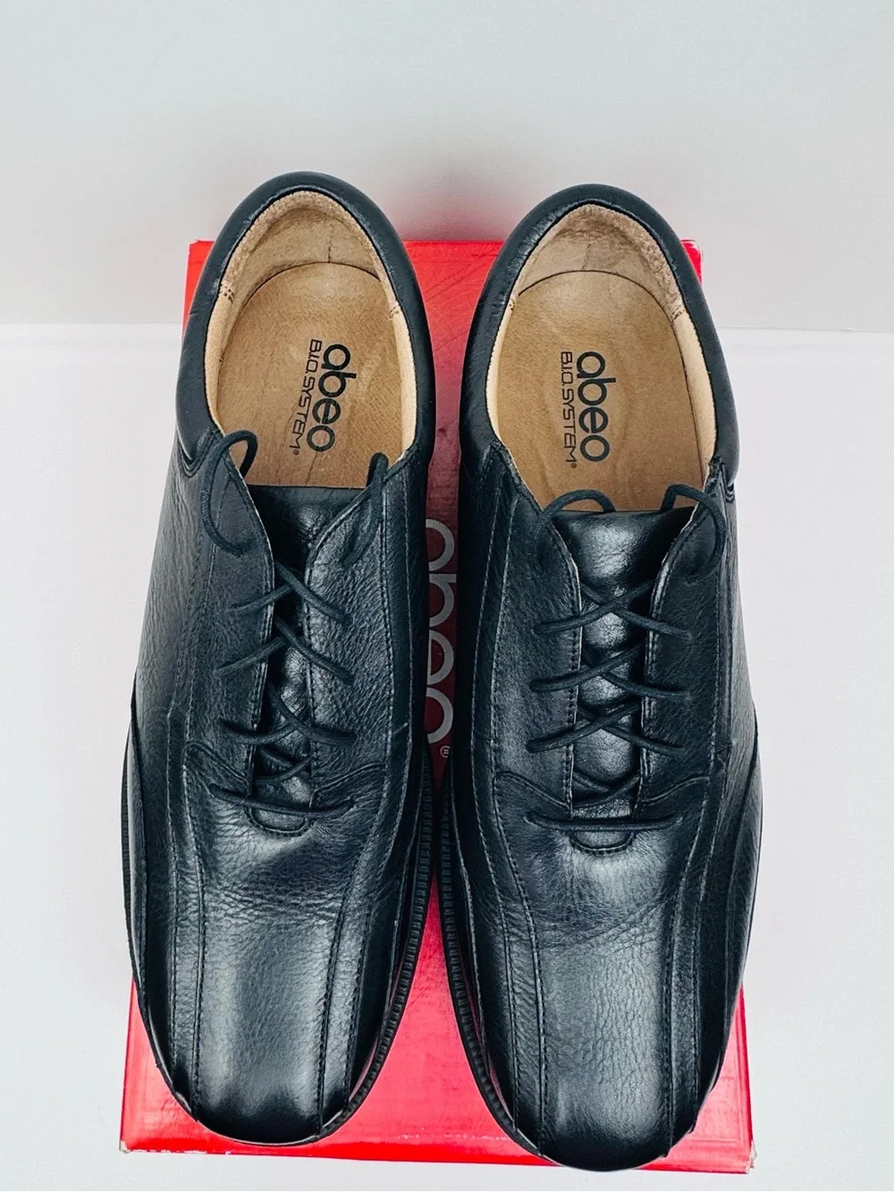 Abeo Landry black leather men's walking oxfords. Size 11.5N. Built in orthotics.